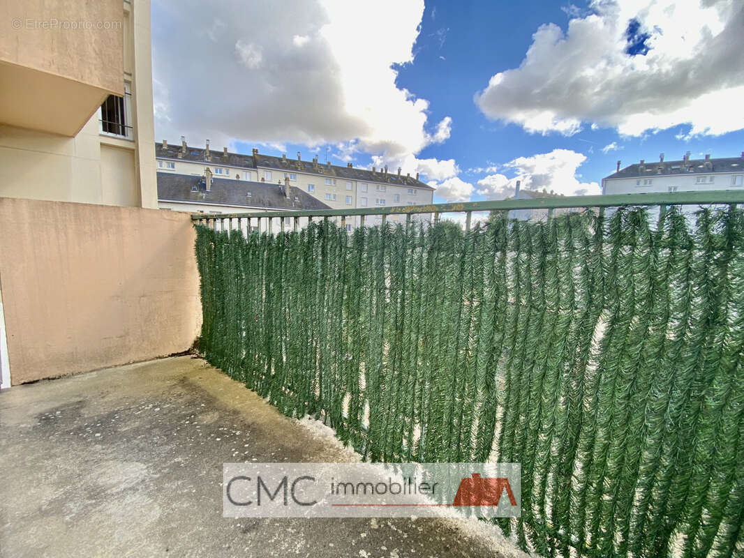 Appartement 48 m² à Luce  - photo 4