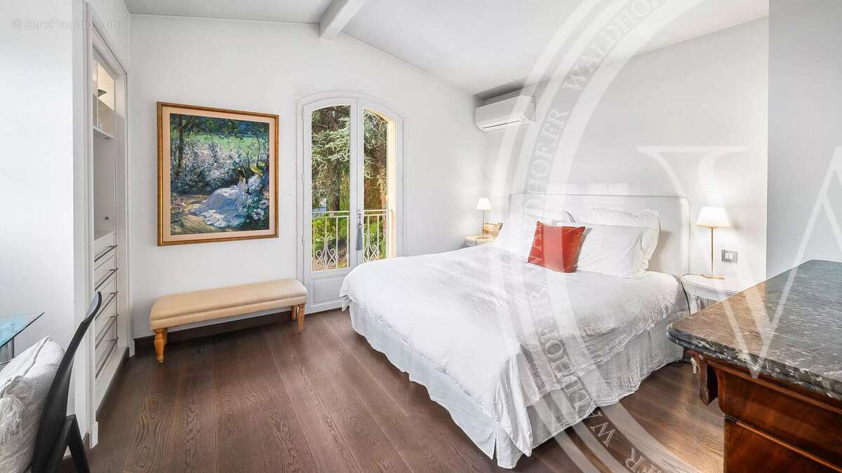 Maison à ROQUEBRUNE-CAP-MARTIN