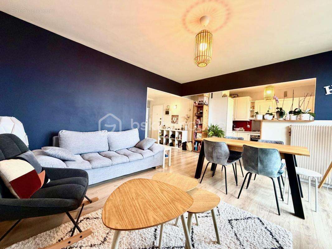 Appartement à NOZAY