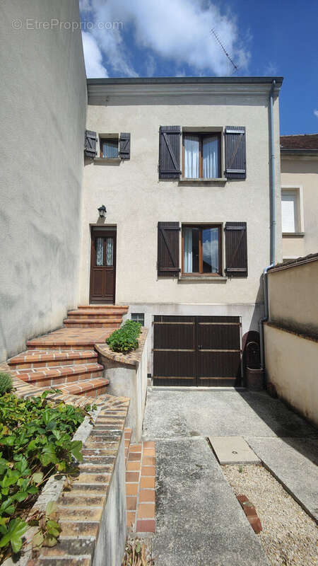 Photo 2 - Maison à LA FERTE-GAUCHER