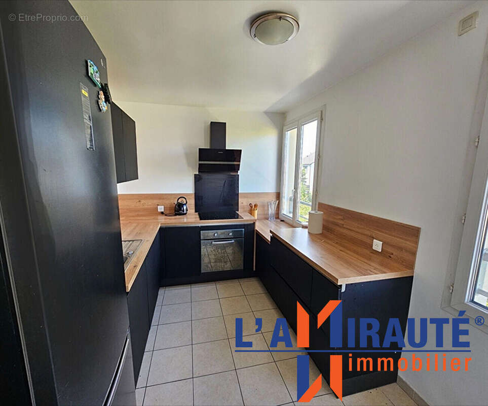 Appartement à SARTROUVILLE