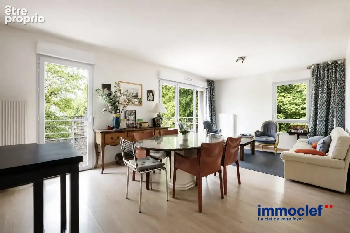 Appartement 3 pièces 69 m² à vendre à Croix (59170) - photo 2