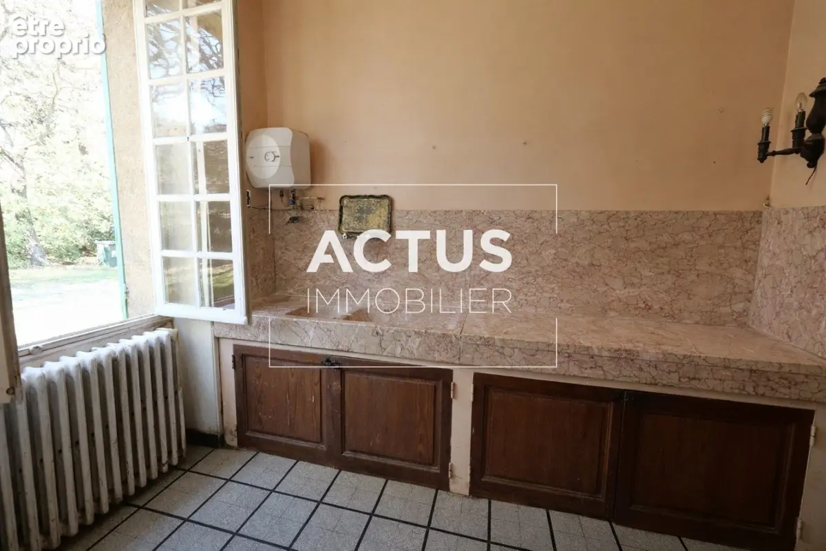 Maison 175 m² à Lamanon  - photo 4
