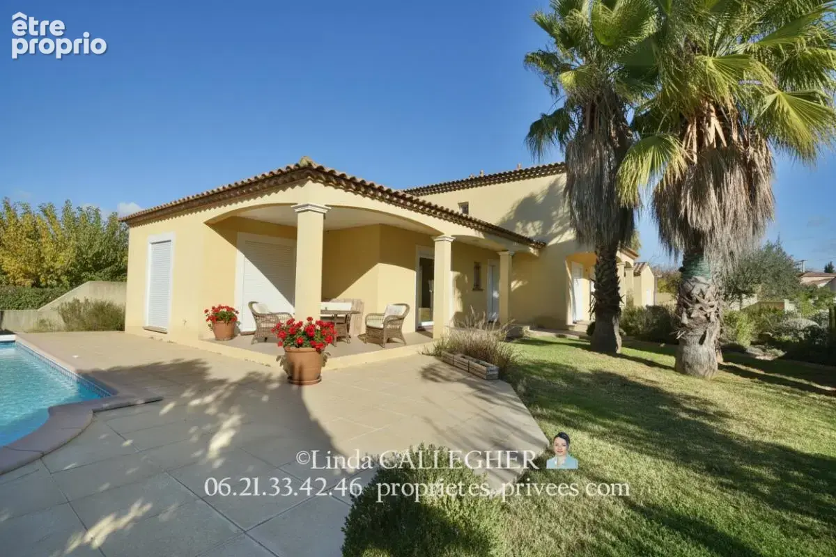 Villa  6 pièce(s) totalisant 205 m2 dont 171m2 habitables - photo 1