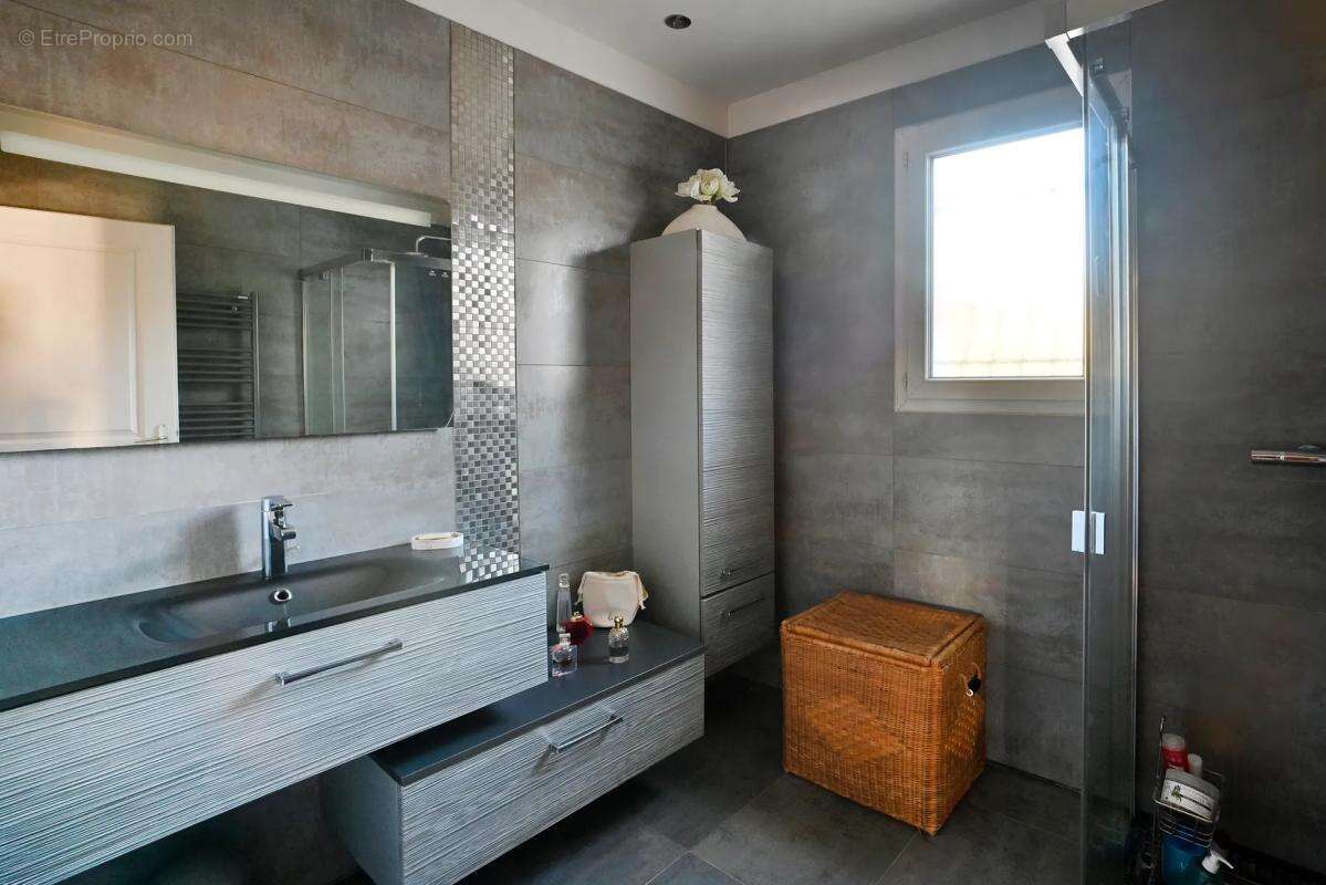 Maison à SAINT-GILLES