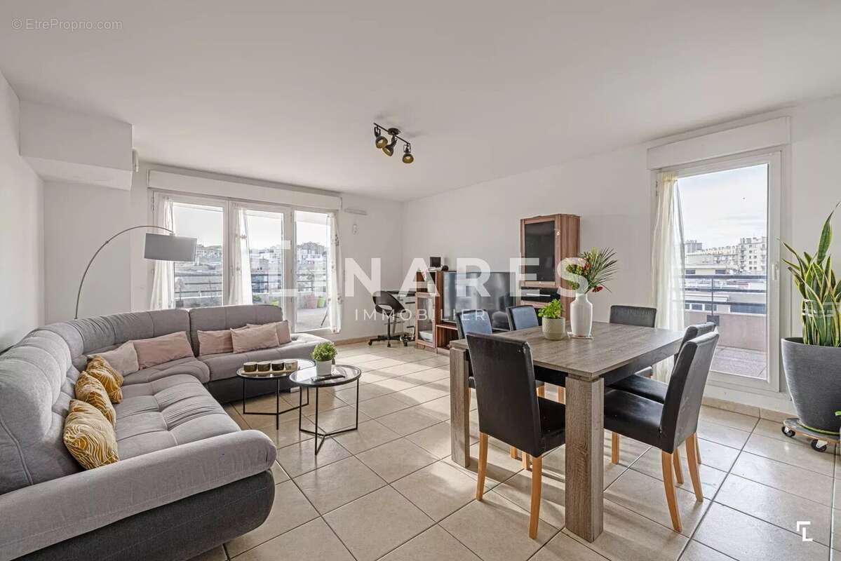Appartement à MARSEILLE-8E