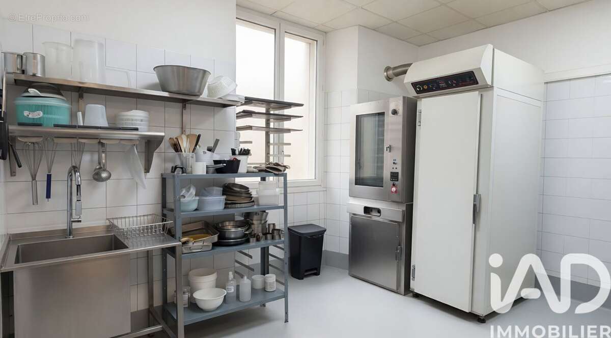 Photo 9 - Commerce à AUBIGNAN