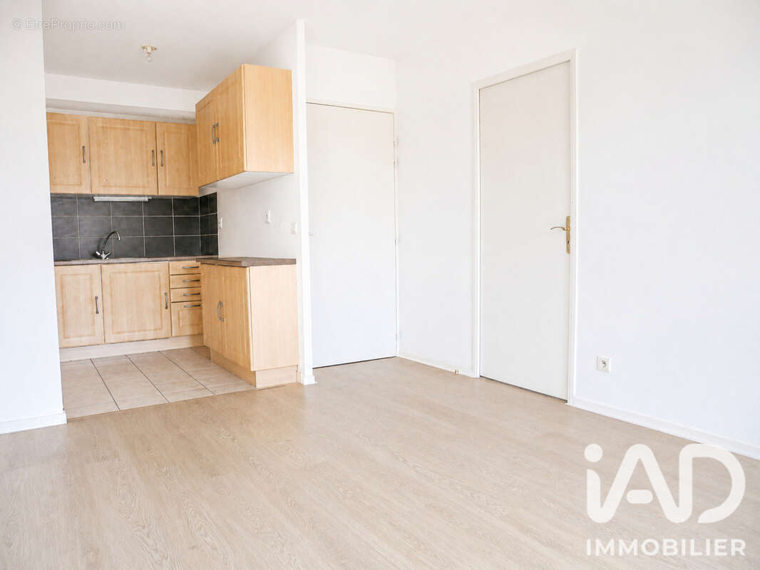 Appartement 36 m² à Maurepas  - photo 4