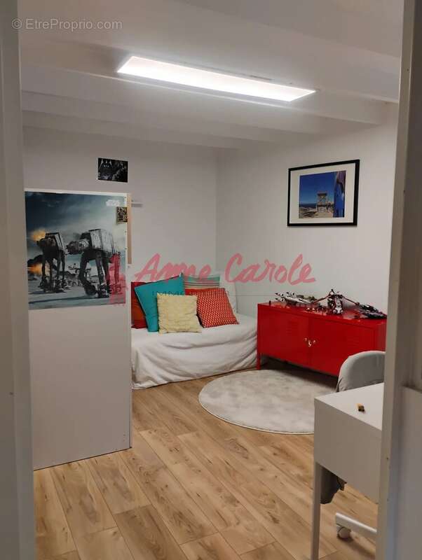 Appartement à PARIS-20E