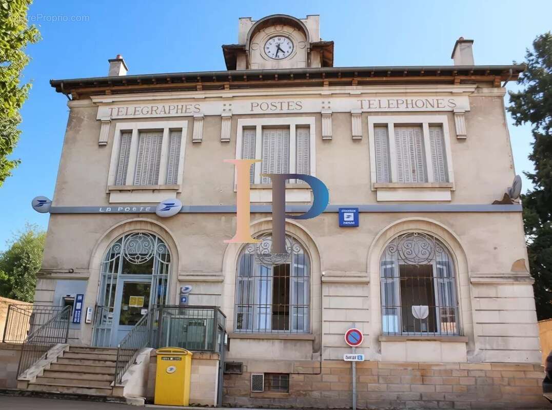 Appartement à LA CLAYETTE