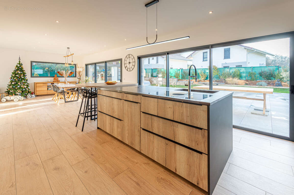 Maison à BRENTHONNE