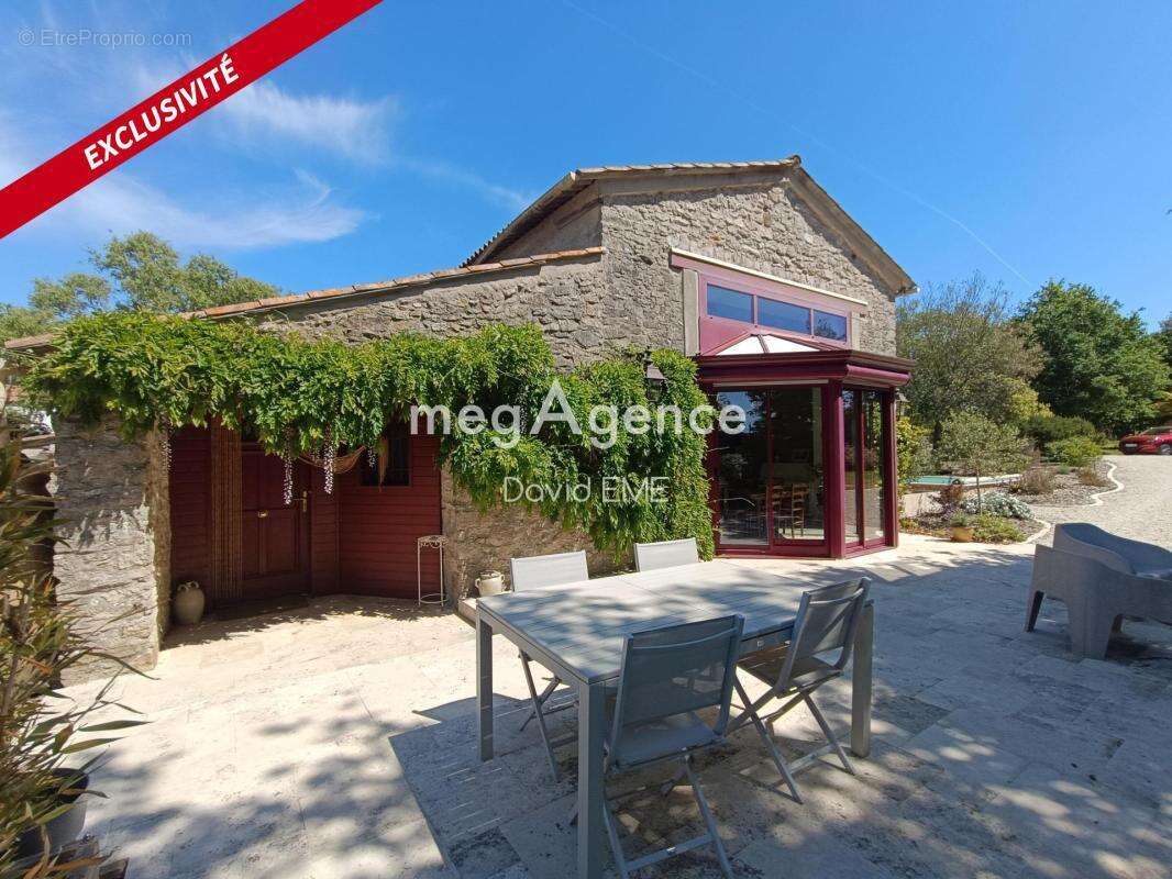 Maison à AIZENAY