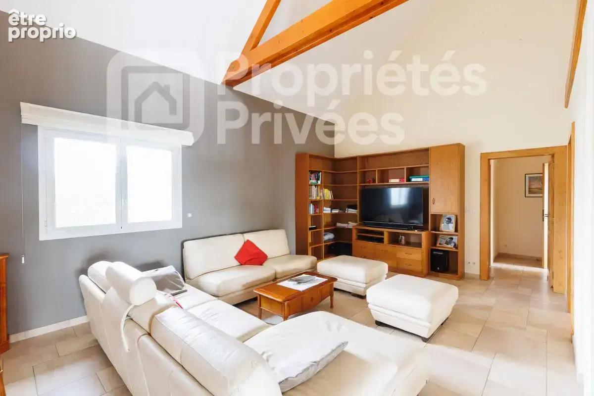 Maison d'architecte de standing de 7 pièces avec piscine chauffée - photo 4