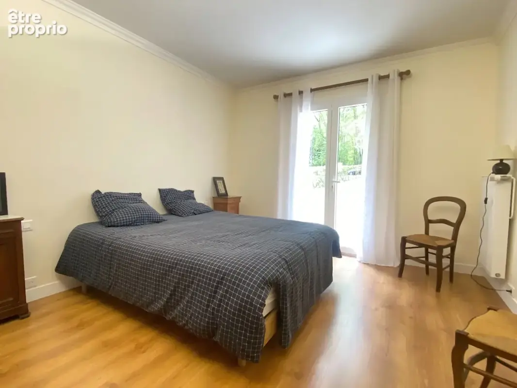 Propriété atypique avec parc et sous-sol total   Un cadre exceptionnel - photo 11