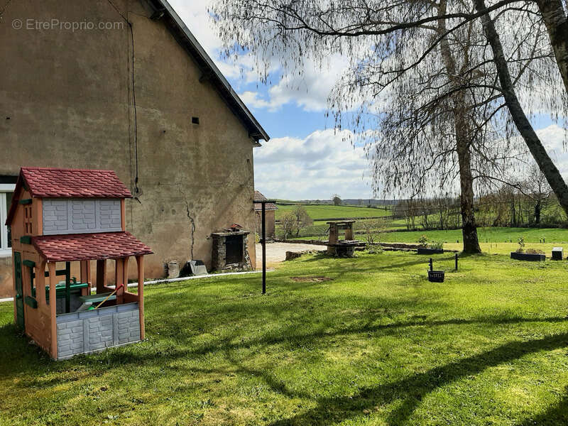 Maison à MARLY-SUR-ARROUX