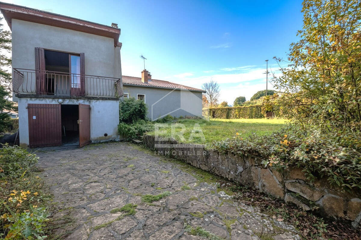 Maison à CHAZAY-D'AZERGUES