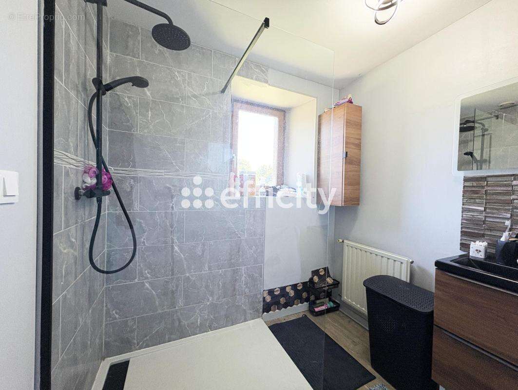 Maison 165 m² à Saint-Samson-De-Bonfosse  - photo 10