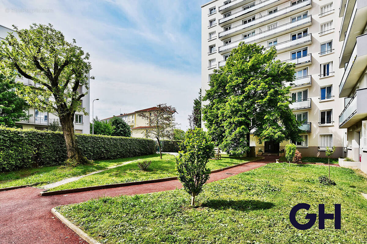 Appartement à LYON-8E