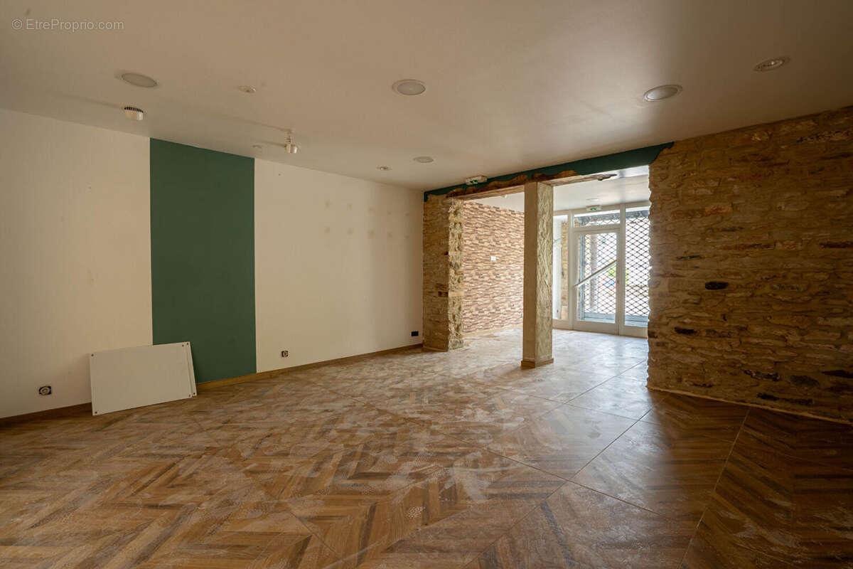 A vendre à Melgven - Local commercial 76m² - photo 8