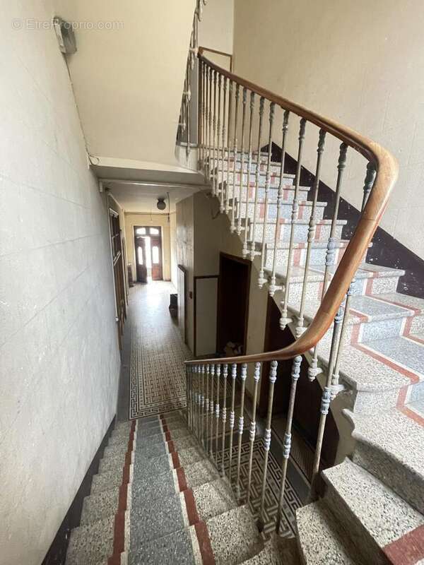 Appartement 475 m² à Herepian  - photo 3