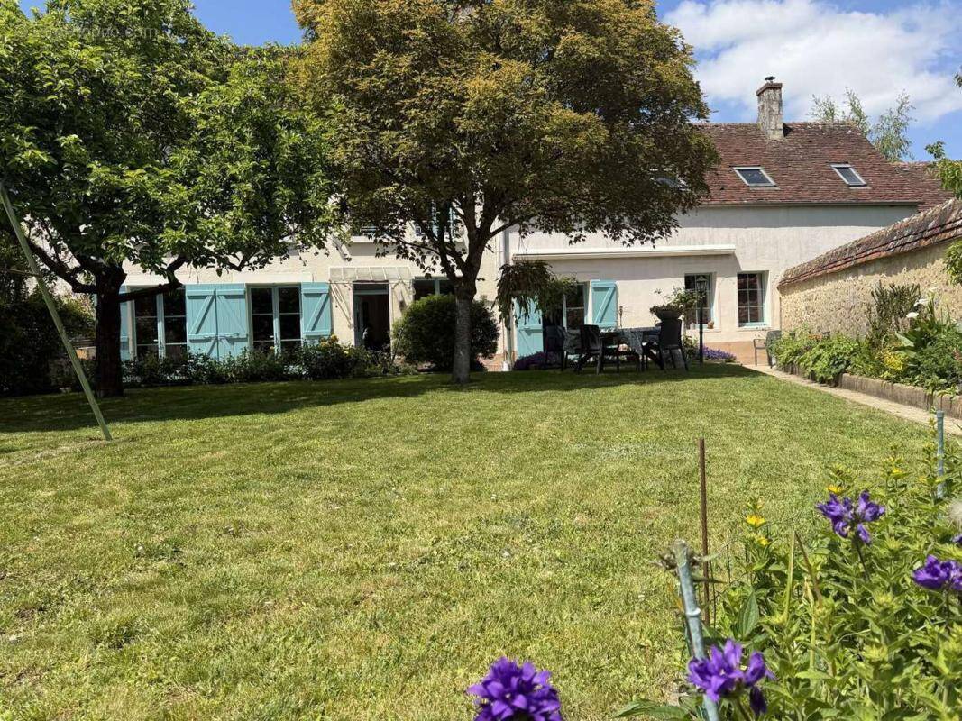 Maison à LE PIN-LA-GARENNE