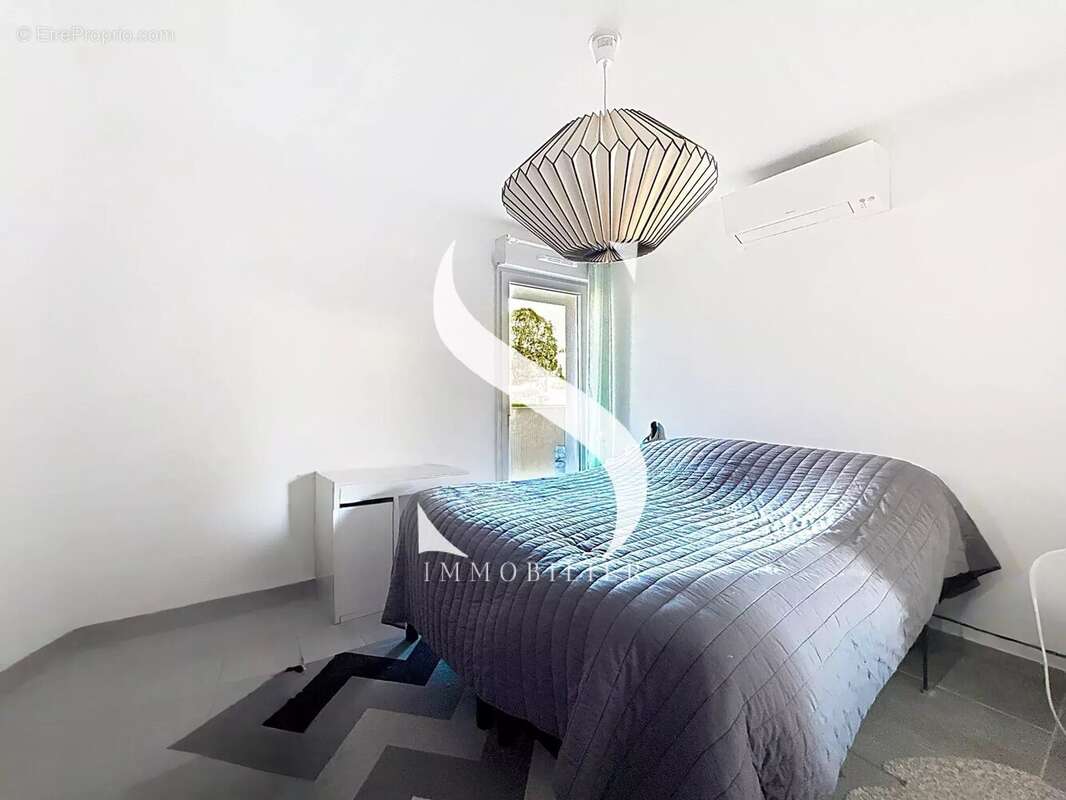Appartement à VALLAURIS
