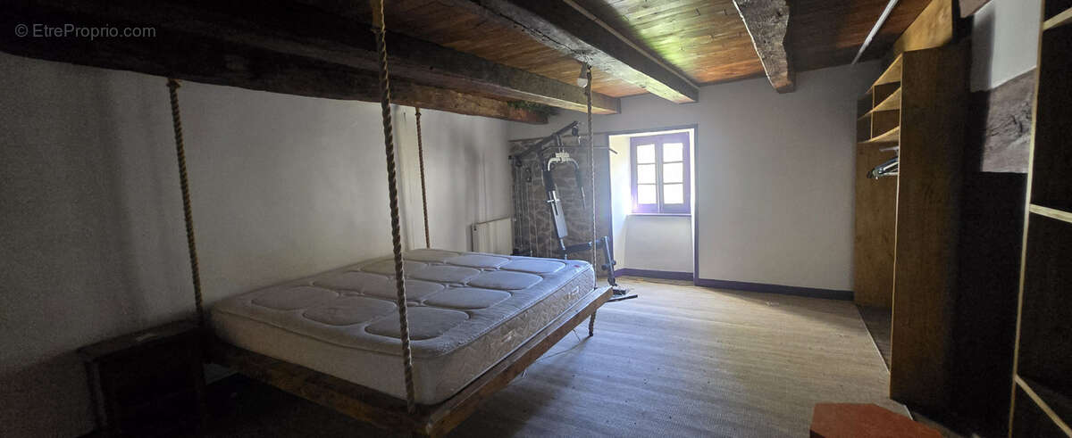 Maison à SAINT-BONNET-ELVERT