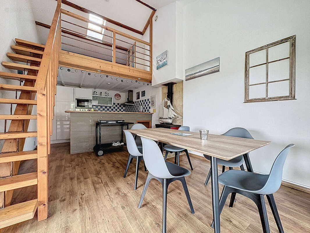 Maison à PORT-DES-BARQUES