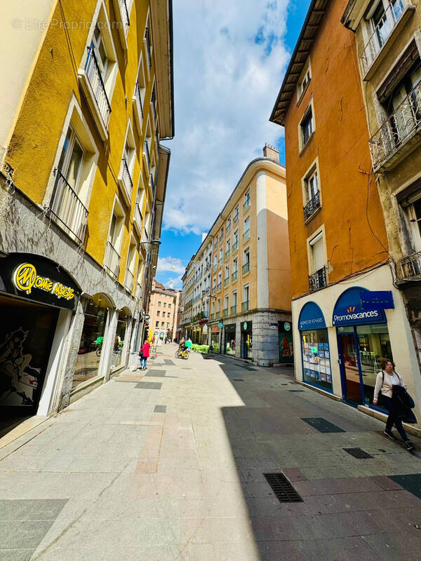 Commerce à GRENOBLE