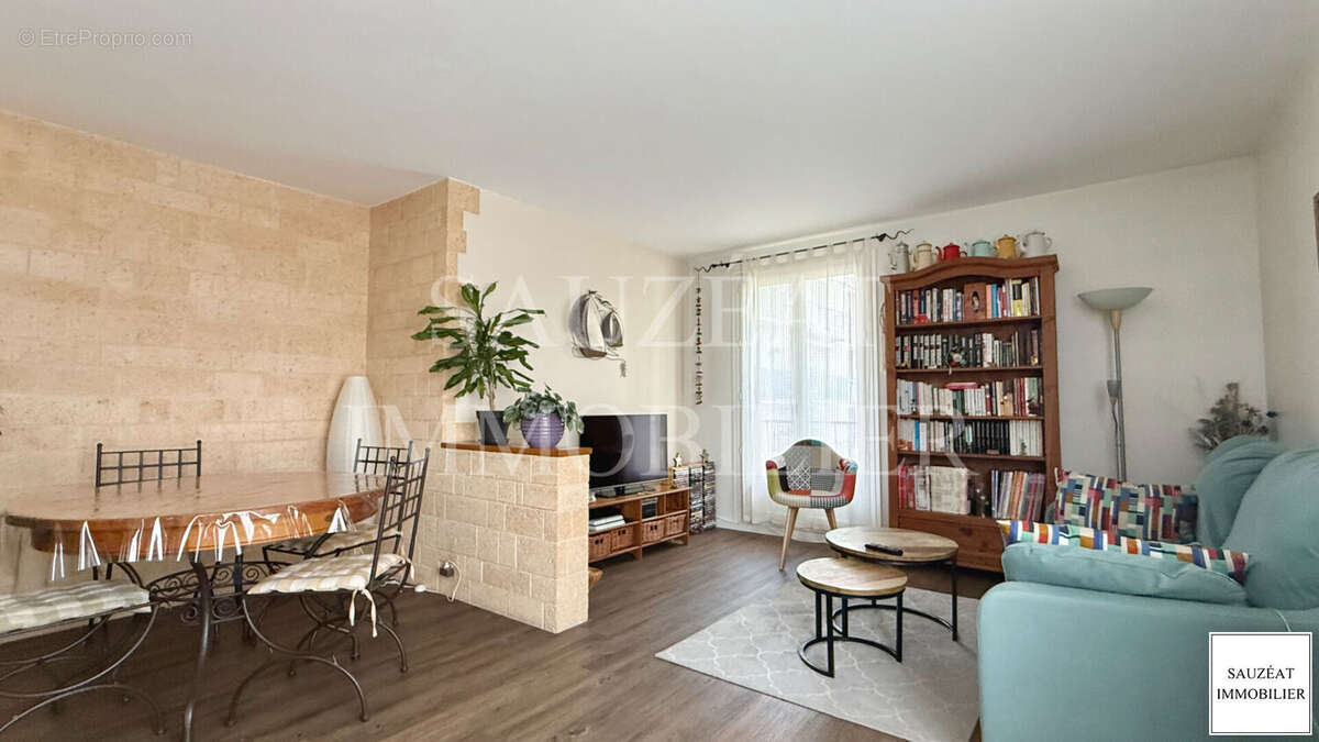 Appartement à BAGNEUX