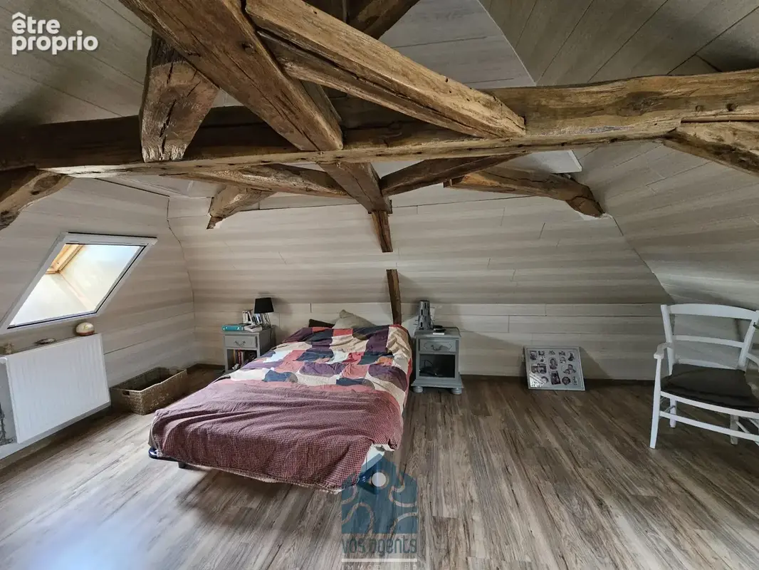 Maison avec garage, terrasse couverte et hangar - photo 8