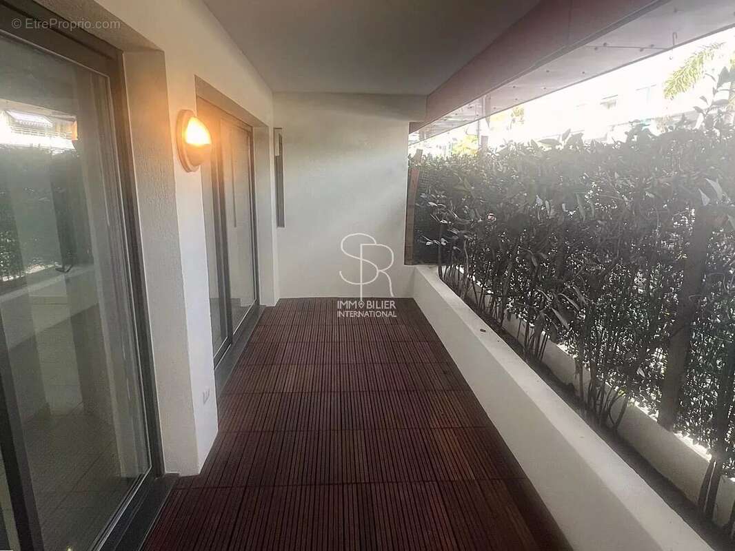 Appartement à VILLENEUVE-LOUBET