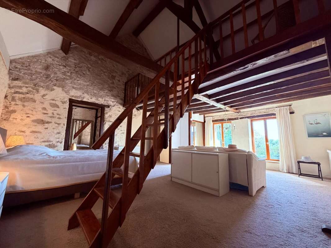 Maison à LES GRANDS-CHEZEAUX