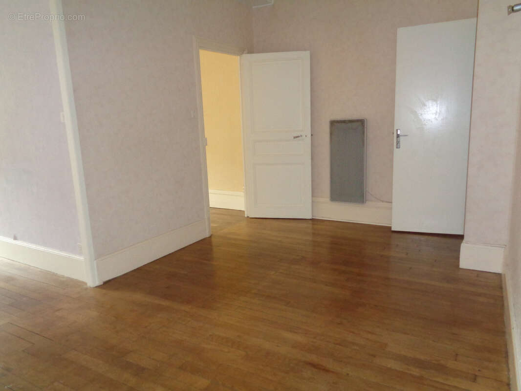 Appartement à BOURBON-LANCY