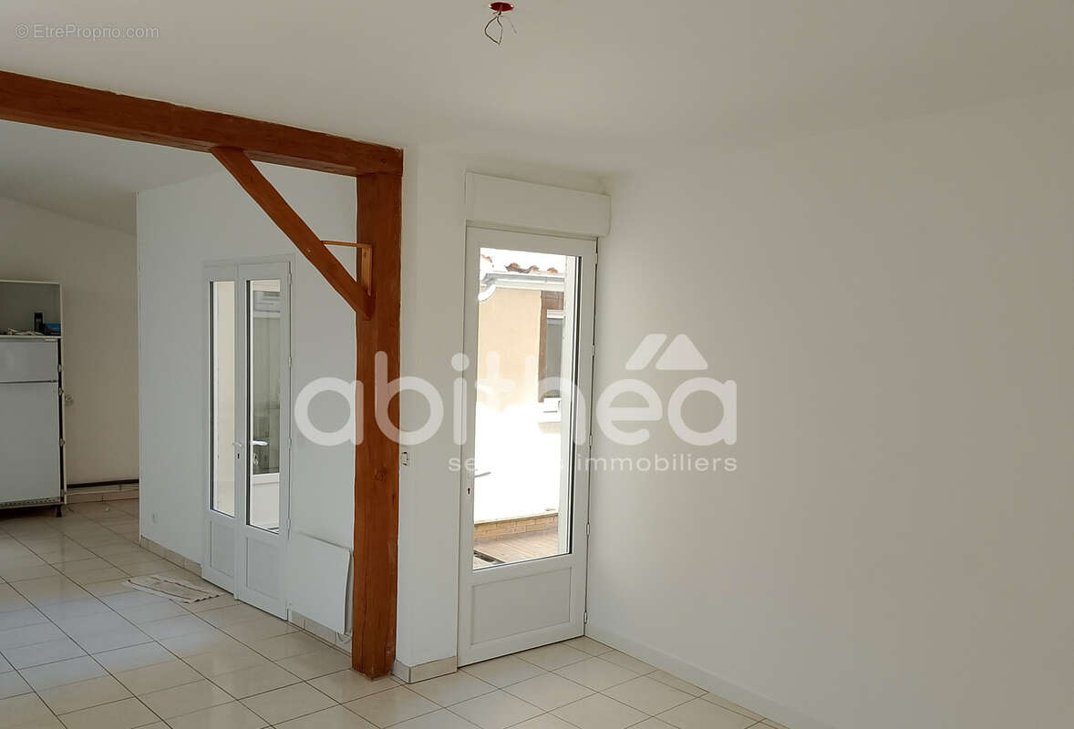 Appartement à CHABANAIS