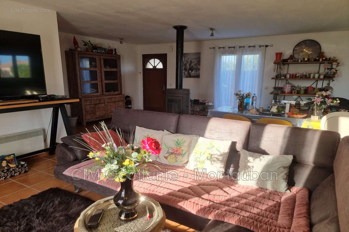 Maison à CASTELMAYRAN