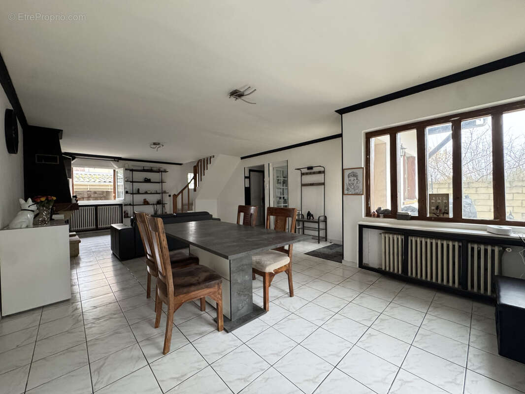 Maison à MITRY-MORY