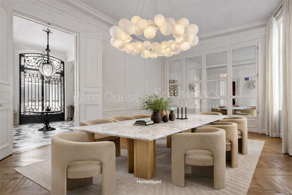 Maison à PARIS-16E