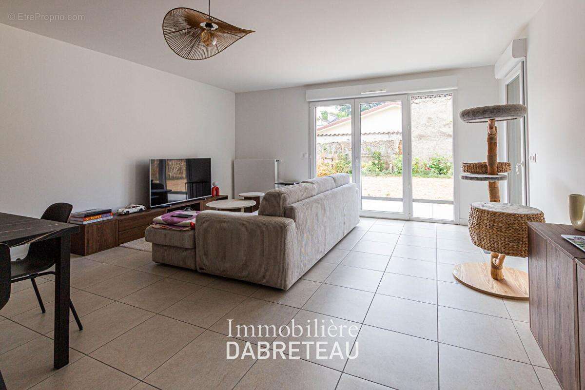 Appartement Brignais 3 pièce(s) 74.23 m2 - photo 8