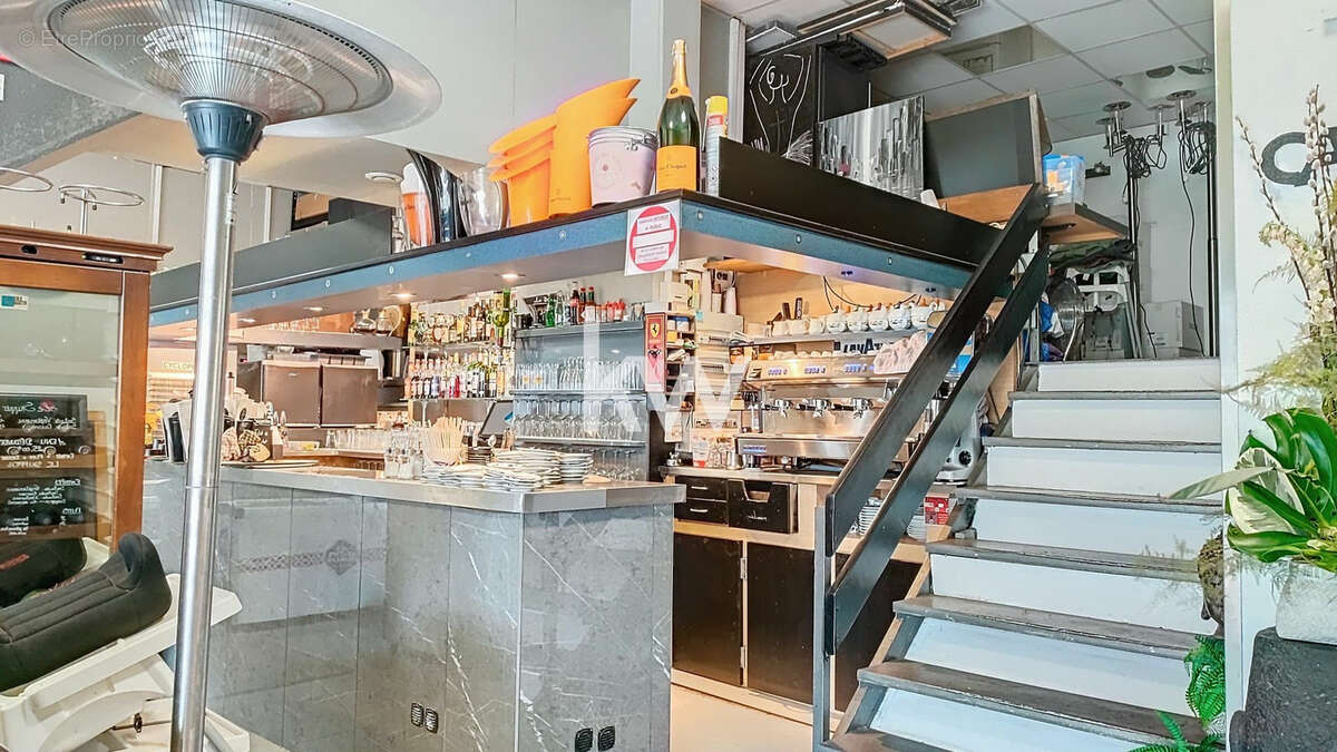 Commerce à LA GRANDE-MOTTE