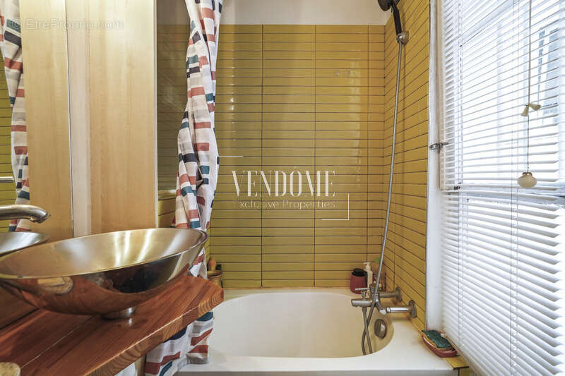 Appartement à PARIS-18E