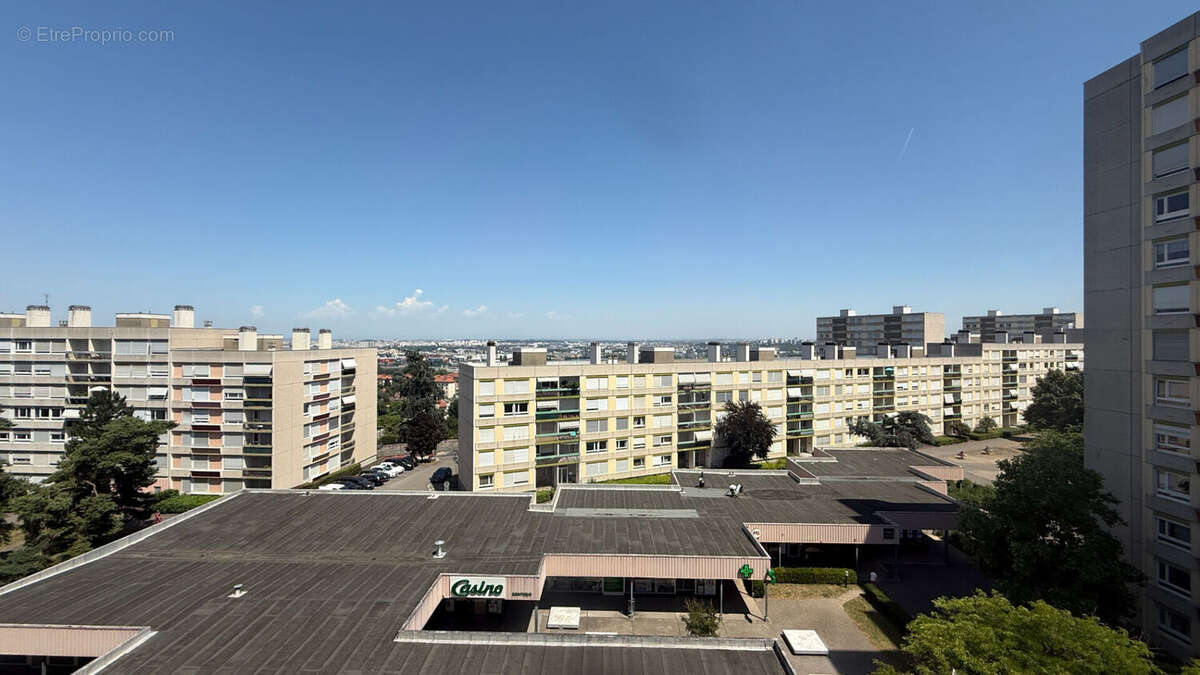Appartement à OULLINS