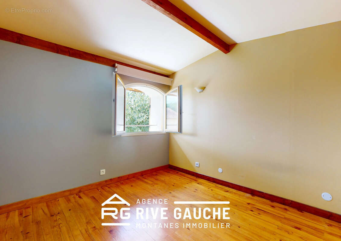 Maison à ROUSSILLON