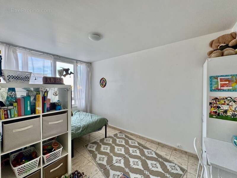 Appartement à AUBERVILLIERS
