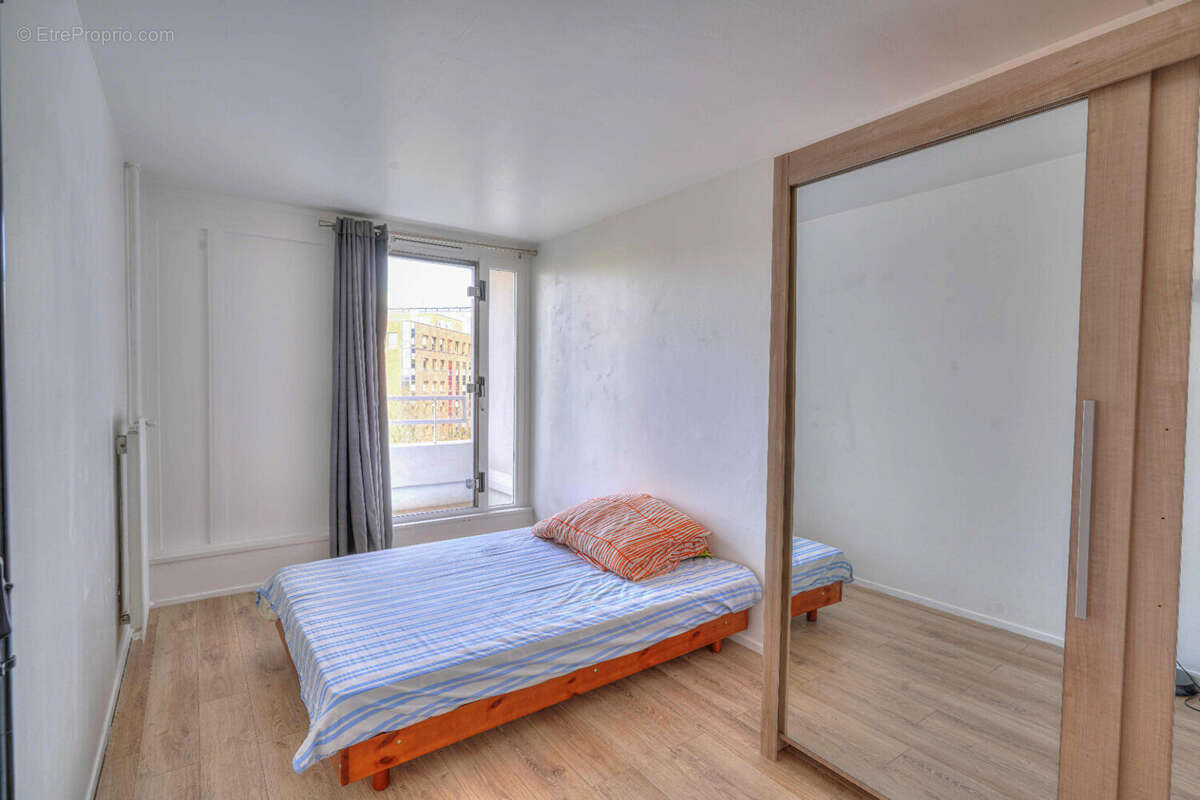 Appartement à NANTERRE