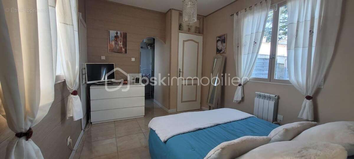 Maison à LES MATHES