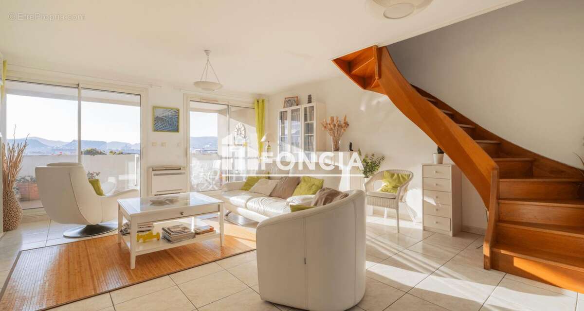 Appartement à MARSEILLE-8E