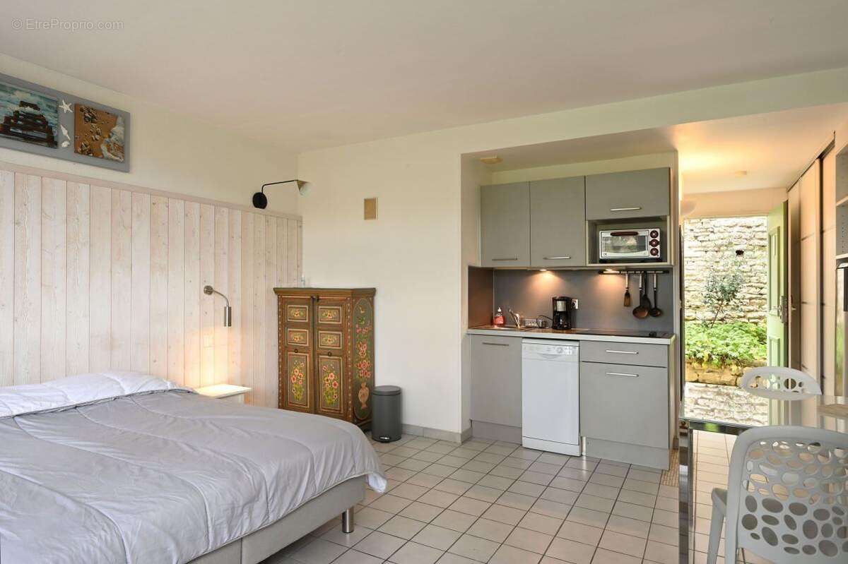 Appartement à SAINT-MARTIN-DE-RE