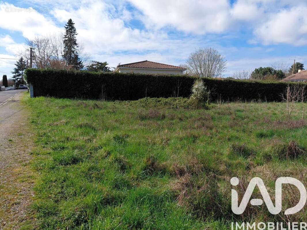Terrain 1028 m² à Trois-Palis  - photo 3
