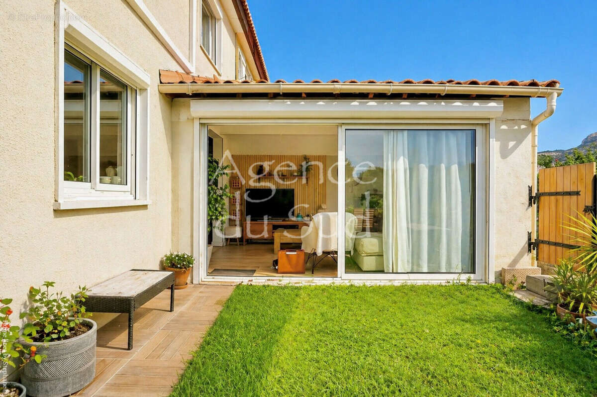 Coup de coeur à Aubagne : Maison lumineuse avec jardin au calme - photo 12